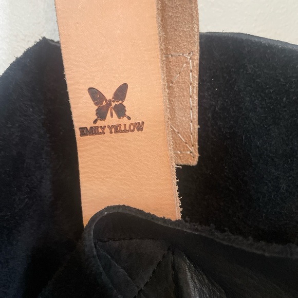 Black Leather Tote with Natural Leather Straps - Picture 2 of 7